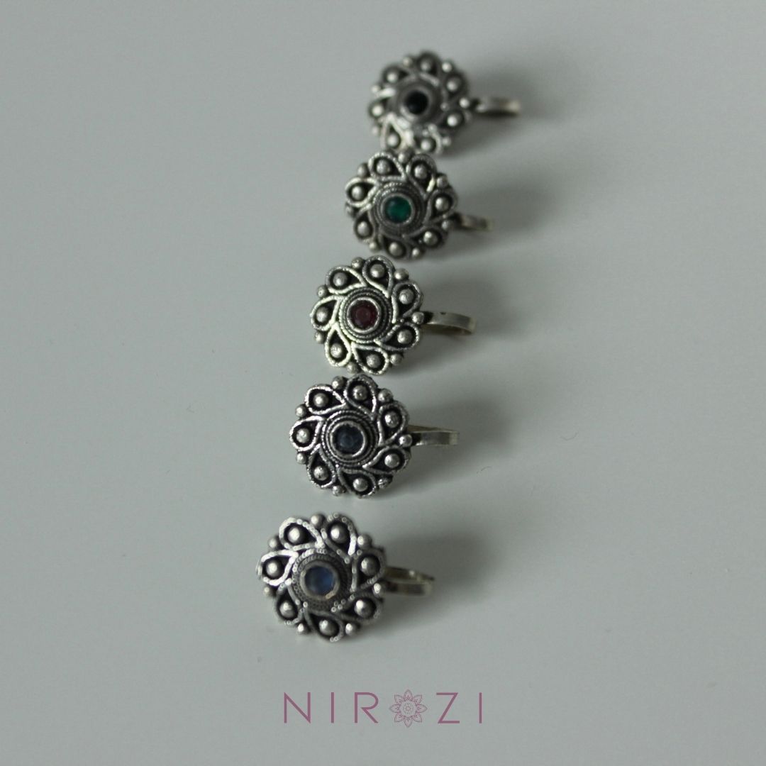 Laila Nose Pins
