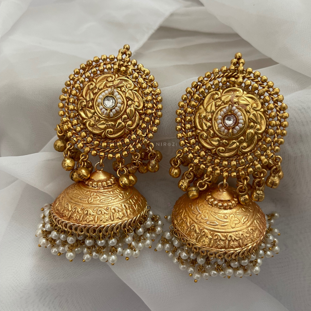 Sonali - Jhumka
