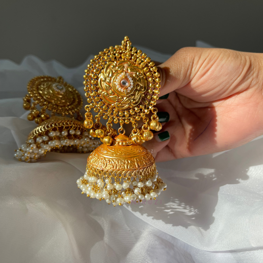Sonali - Jhumka