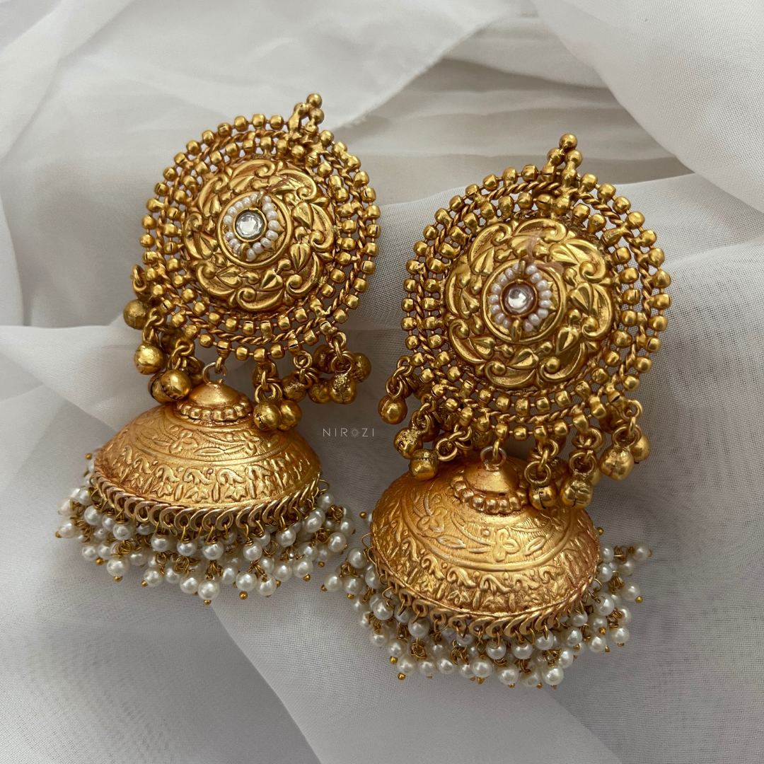 Sonali - Jhumka