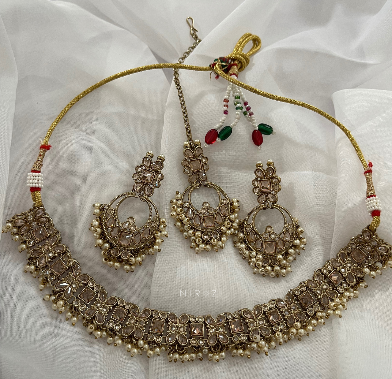 Kirti - Delicate Choker Set