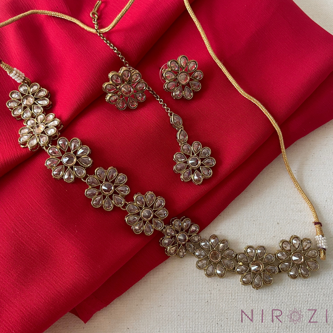 Bela - Necklace Set
